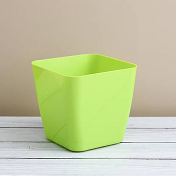 Square flower pot for indoor or outdoor gardening